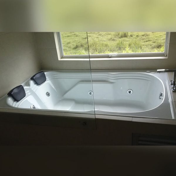 Jacuzzi SIG7242WCL2CJW Signa 6 Plus Bañera de hidromasaje, color blanco