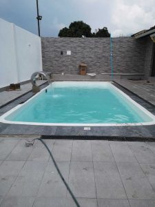 PISCINA EN FIBRA DE VIDRIO RECTANGULAR 10X4X140