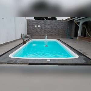 piscina en fibra de vidrio dolphis